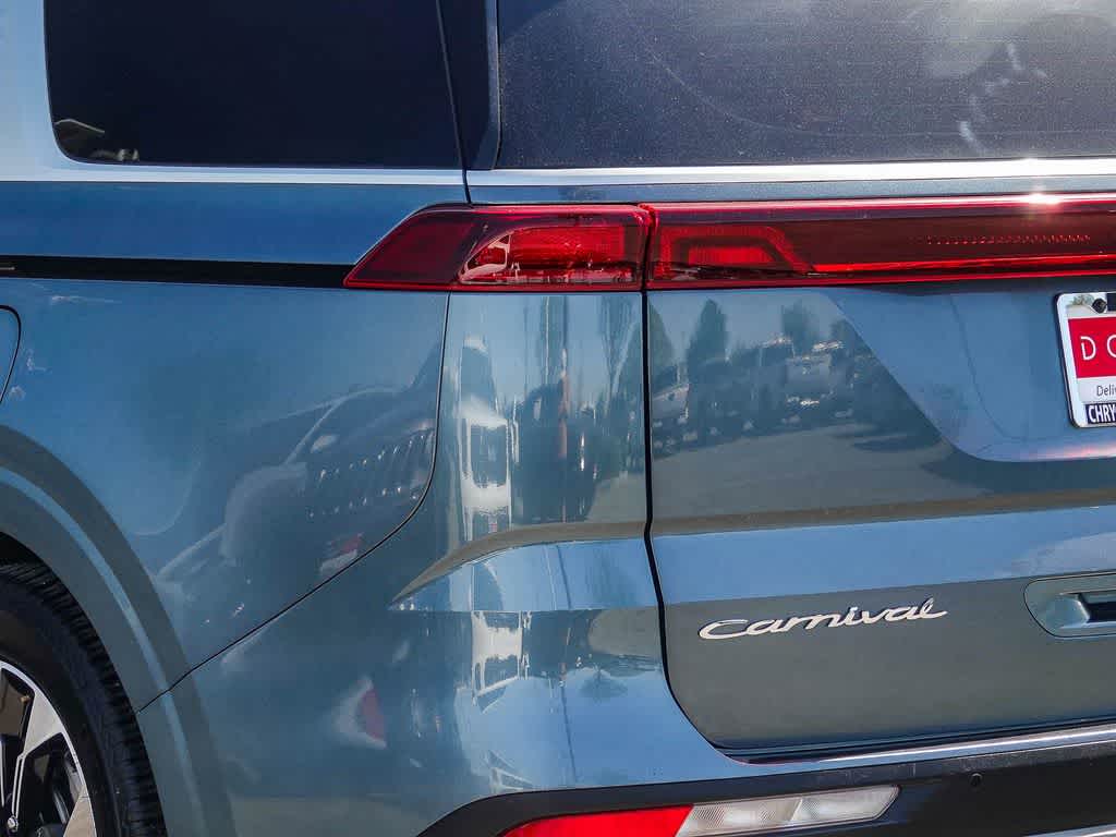 Thumbnail: 2022 Kia Carnival - 7