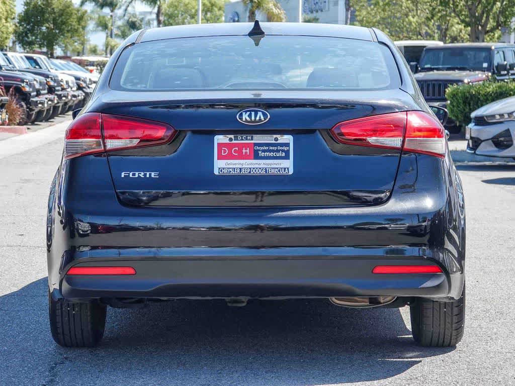 Thumbnail: 2017 Kia Forte - 5