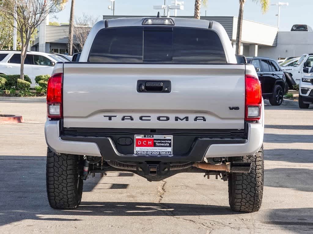 Thumbnail: 2019 Toyota Tacoma - 5