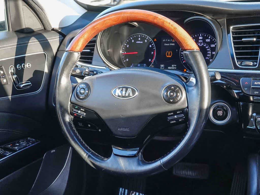 Thumbnail: 2017 Kia K900 - 11