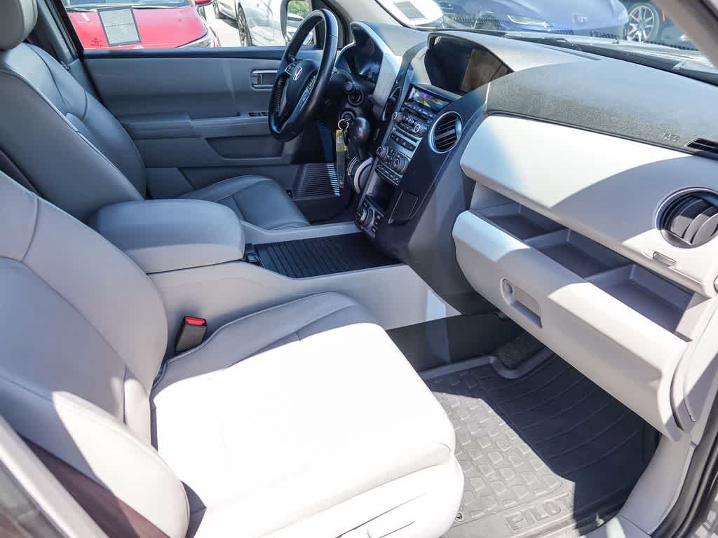 Thumbnail: 2014 Honda Pilot - 15