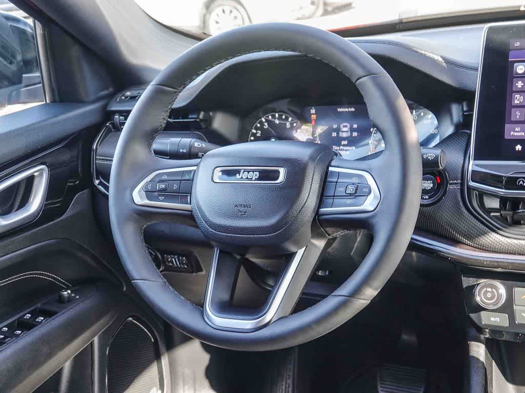 Thumbnail: 2023 Jeep Compass - 14