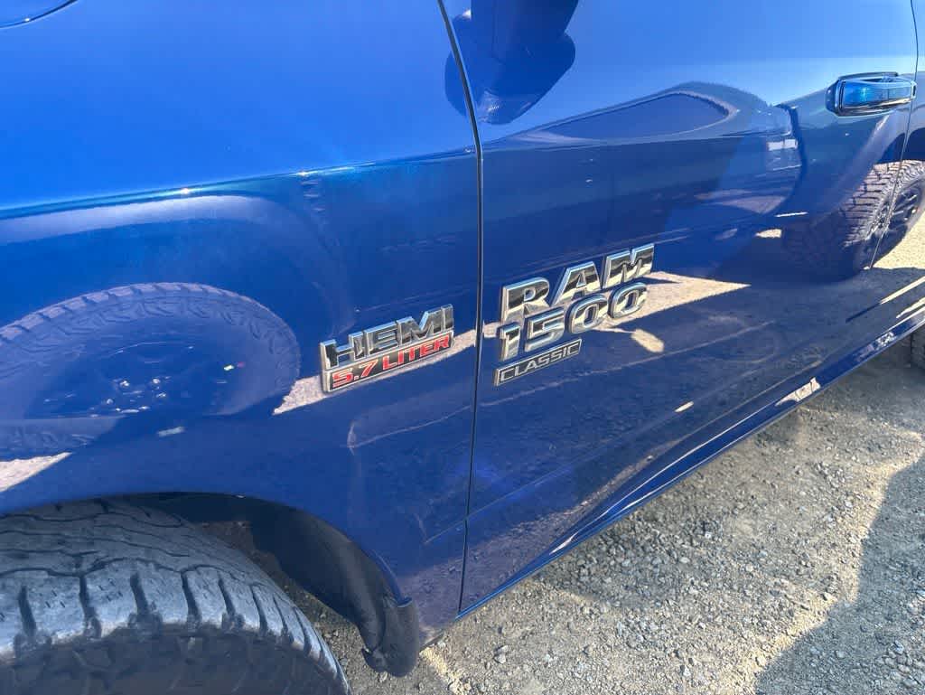 Thumbnail: 2019 RAM 1500 Classic - 2