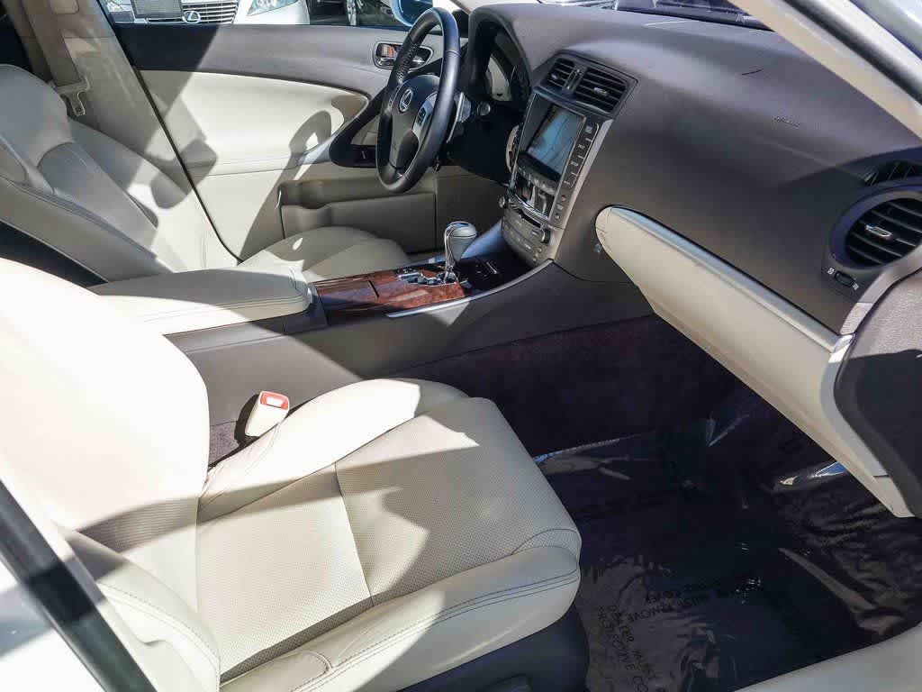 Thumbnail: 2012 Lexus IS - 15