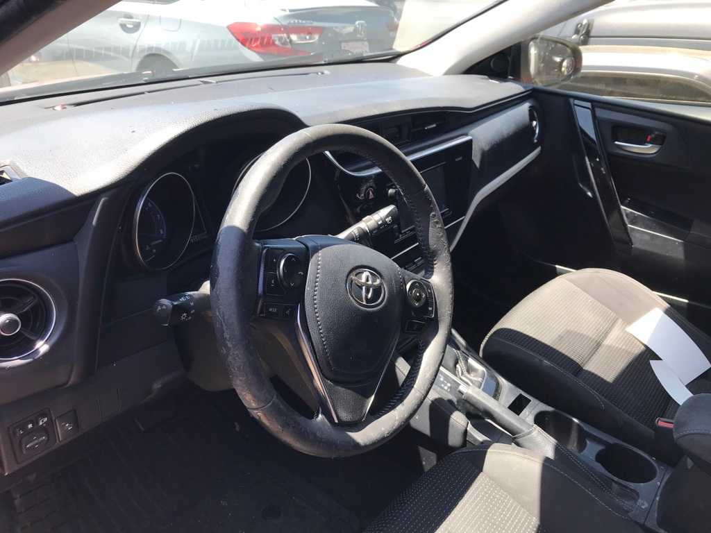Thumbnail: 2017 Toyota Corolla iM - 6