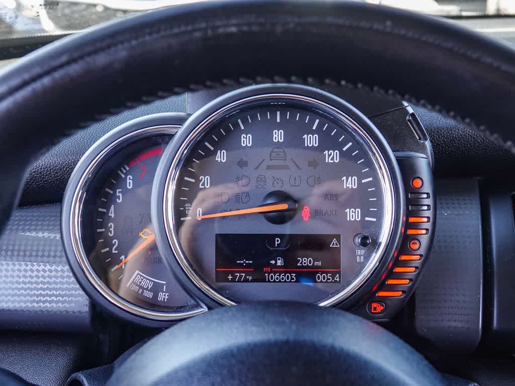 Thumbnail: 2015 MINI Cooper Hardtop - 24