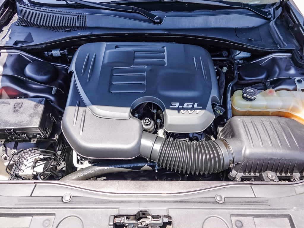 Thumbnail: 2017 Chrysler 300 - 29