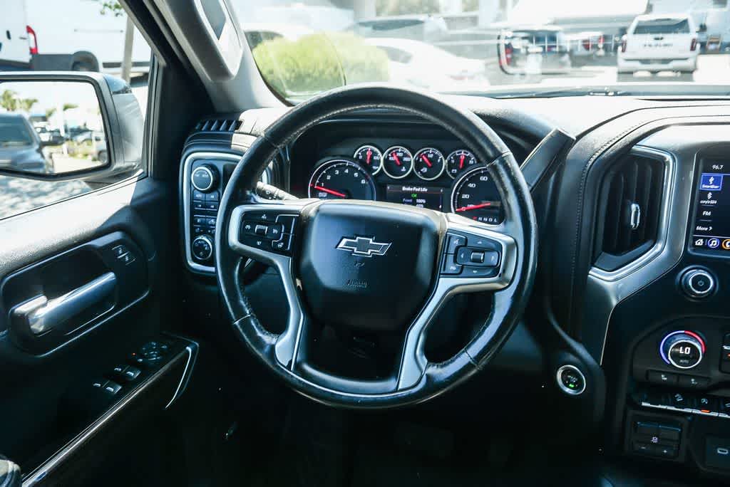 Thumbnail: 2020 Chevrolet Silverado 1500 - 15