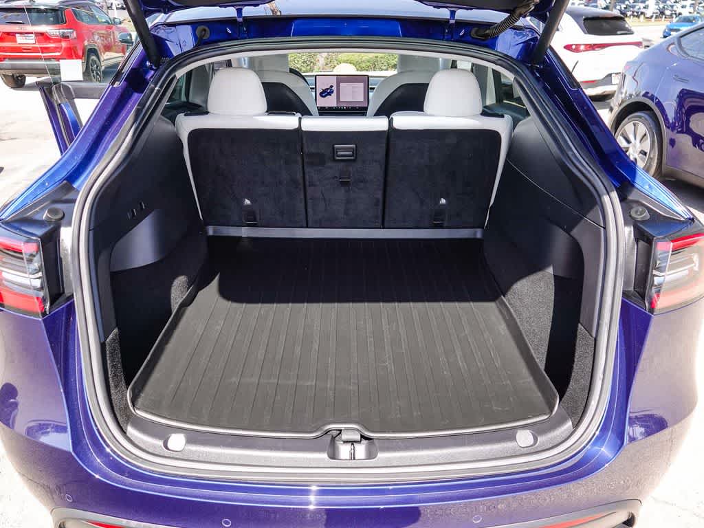 Thumbnail: 2021 Tesla Model Y - 26