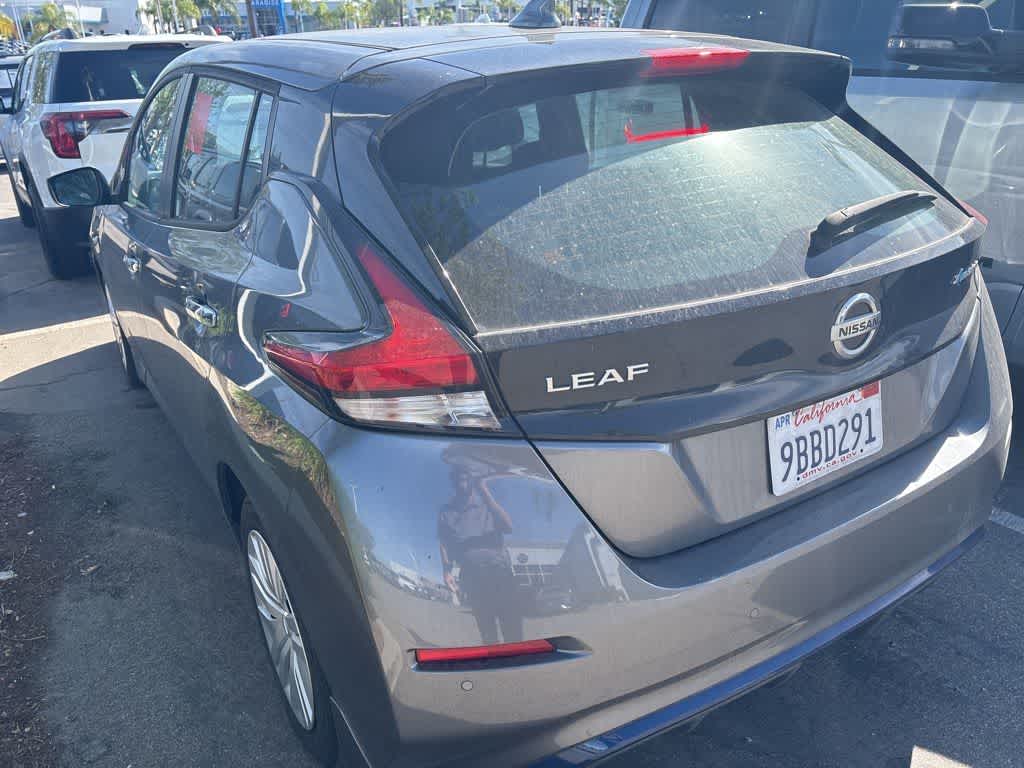 Thumbnail: 2022 Nissan Leaf - 3