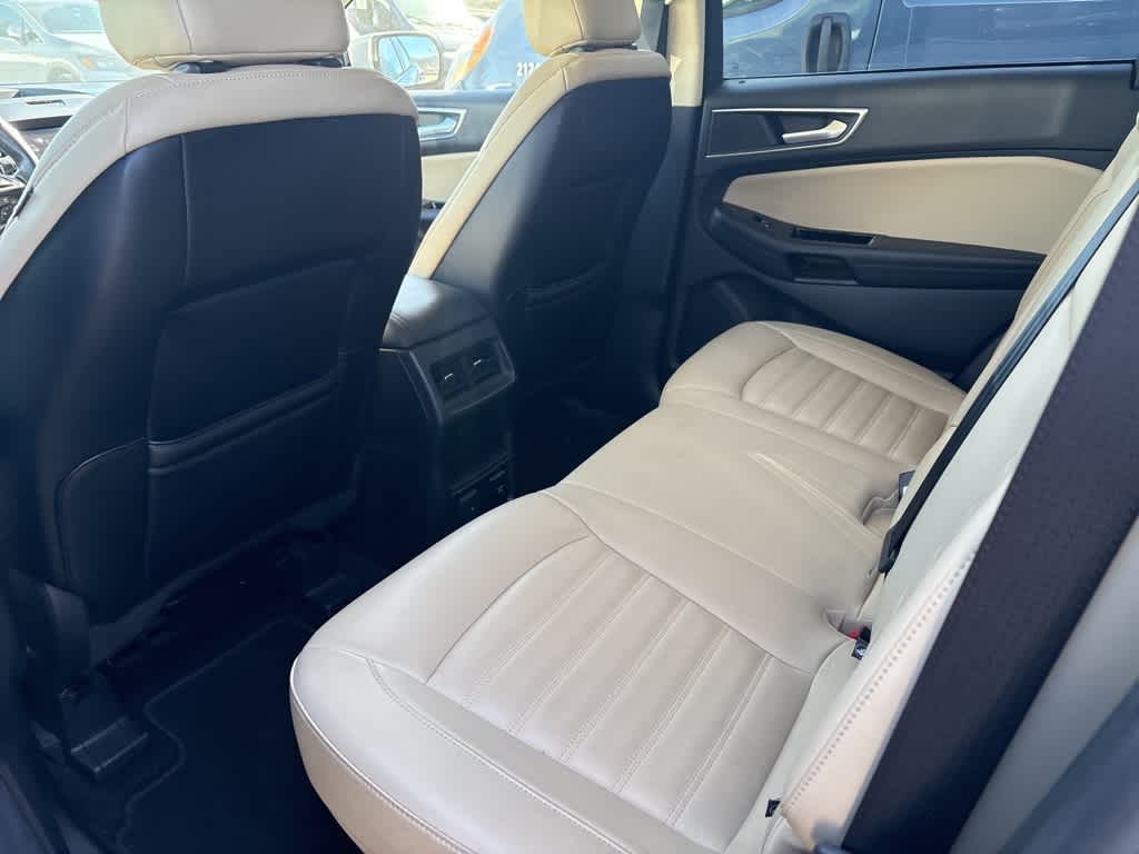 Thumbnail: 2020 Ford Edge - 7