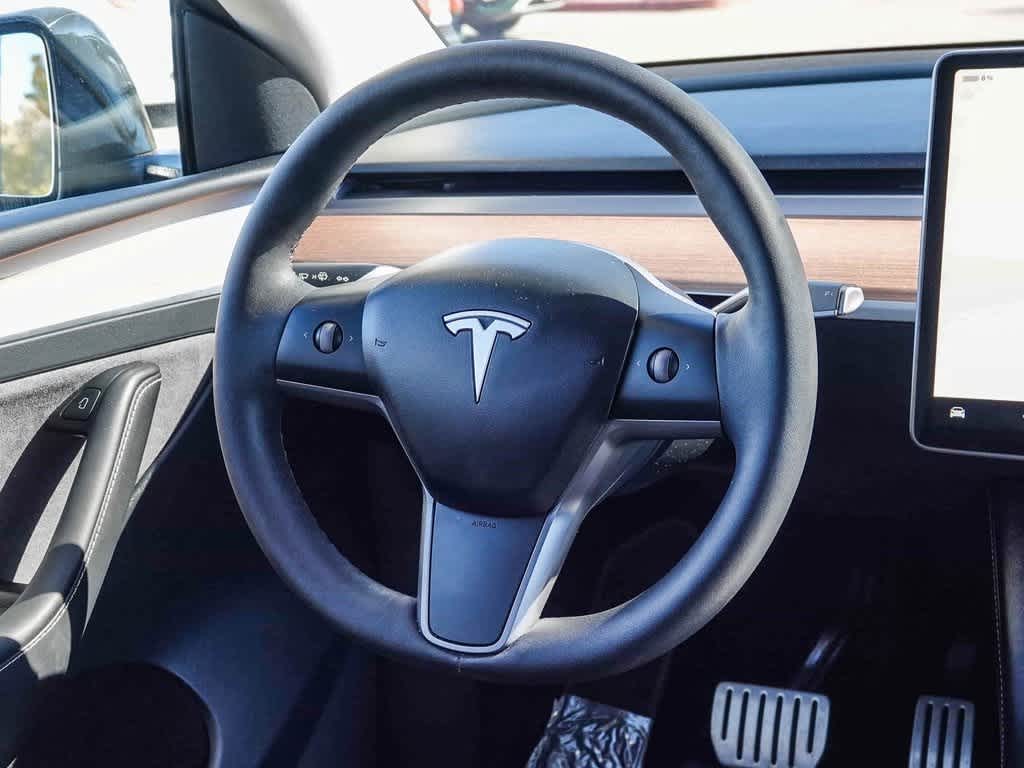 Thumbnail: 2023 Tesla Model Y - 13