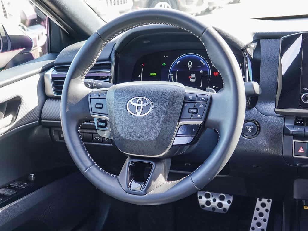Thumbnail: 2025 Toyota Camry - 14