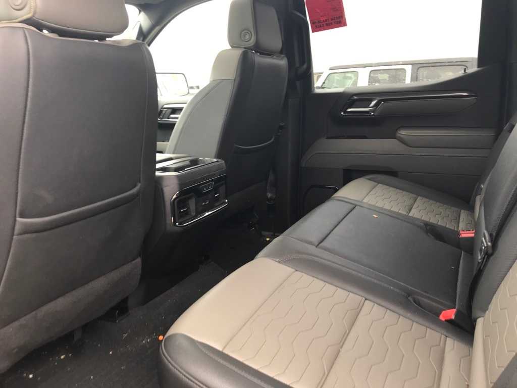 2023 Chevrolet Silverado 1500 ZR2 13