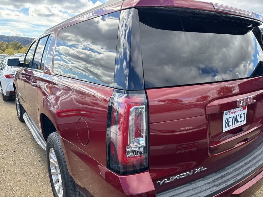 Thumbnail: 2018 GMC Yukon XL - 8