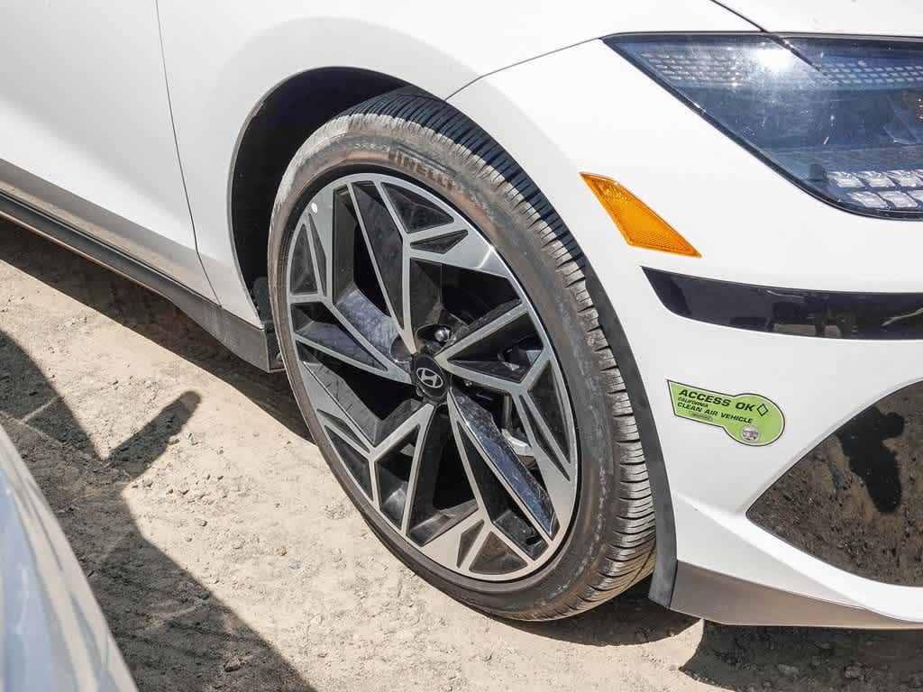 Thumbnail: 2023 Hyundai Ioniq 6 - 6