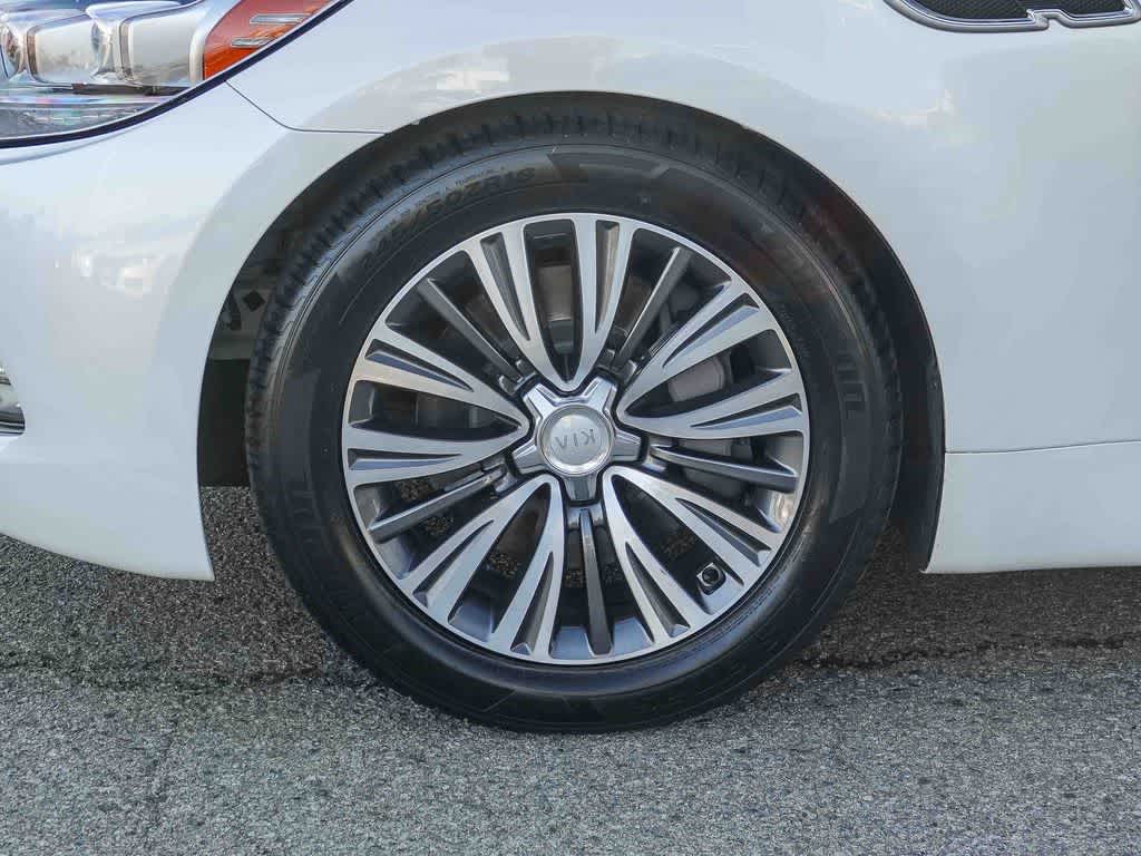 Thumbnail: 2017 Kia K900 - 9