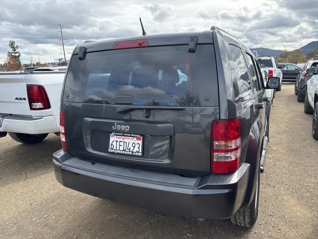 Thumbnail: 2011 Jeep Liberty - 5