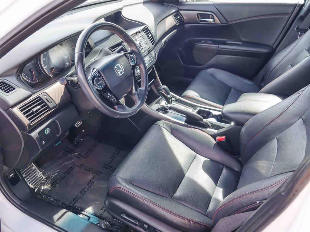 Thumbnail: 2017 Honda Accord - 16