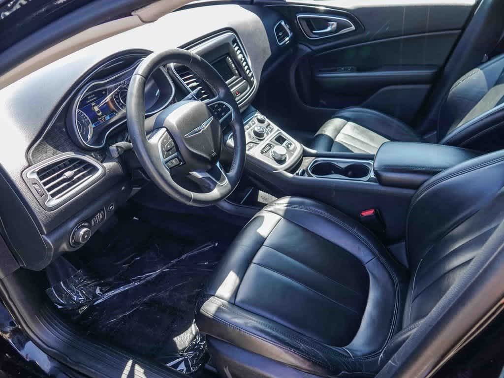 Thumbnail: 2015 Chrysler 200 - 16