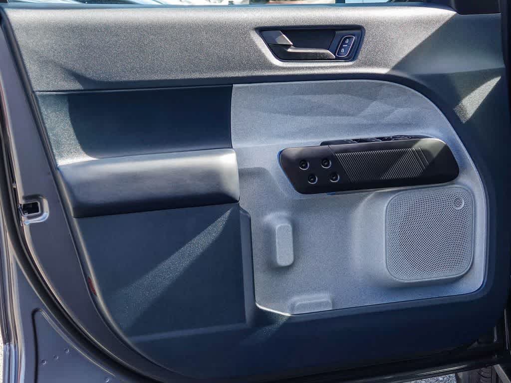 Thumbnail: 2025 Ford Maverick - 19