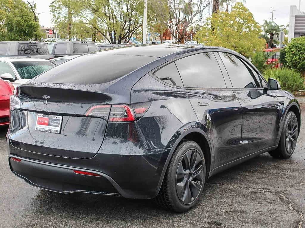 Thumbnail: 2024 Tesla Model Y - 6