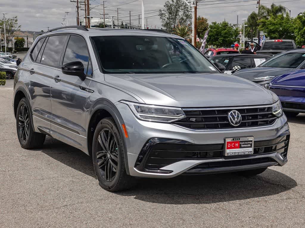 Thumbnail: 2022 Volkswagen Tiguan - 3