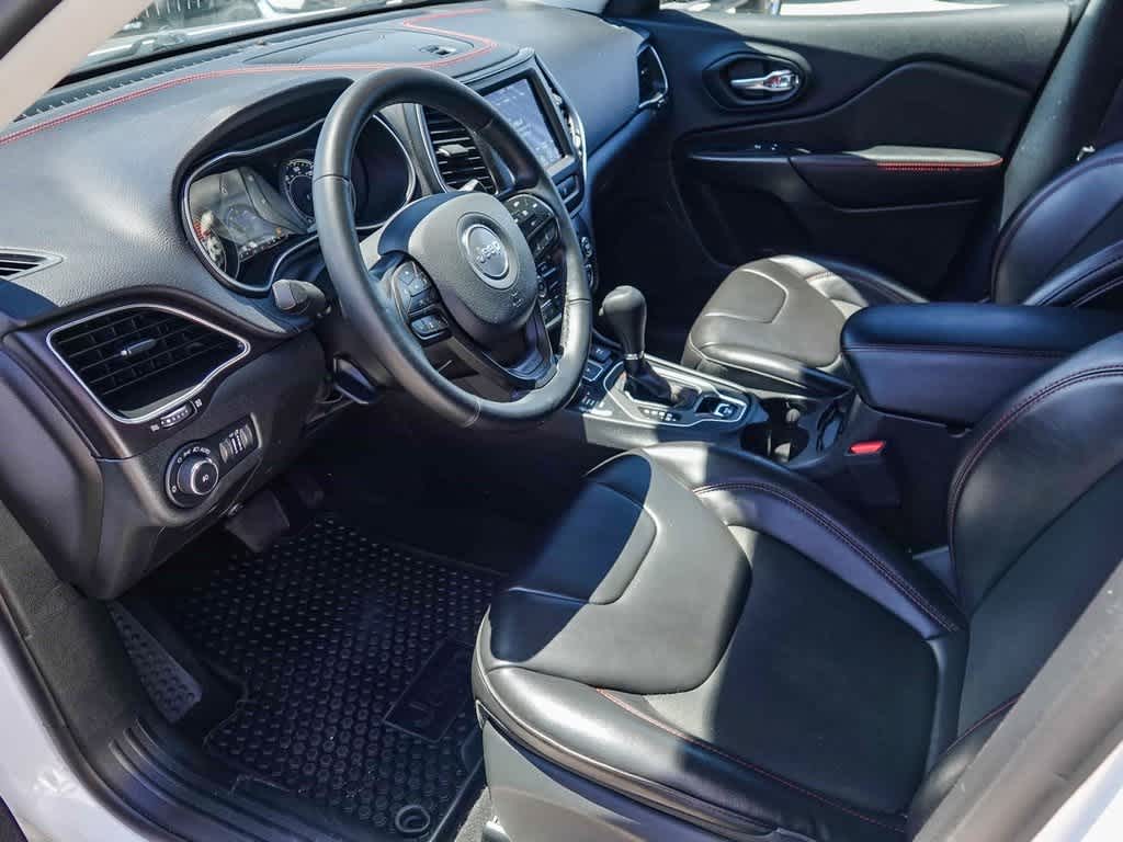 Thumbnail: 2021 Jeep Cherokee - 15
