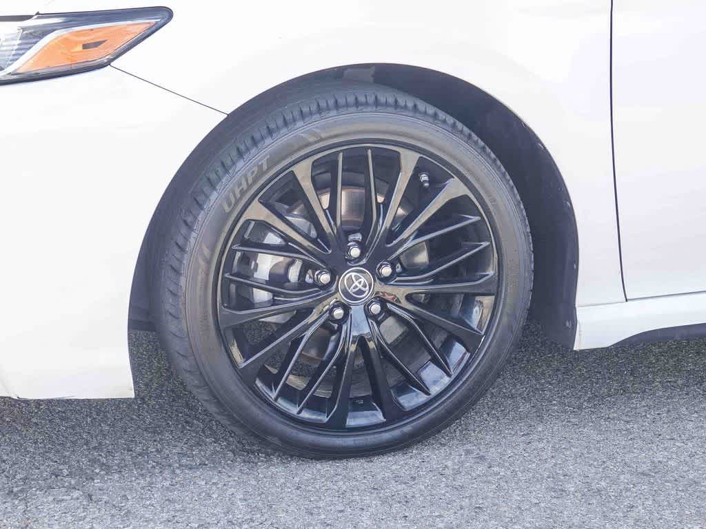 Thumbnail: 2019 Toyota Camry - 9