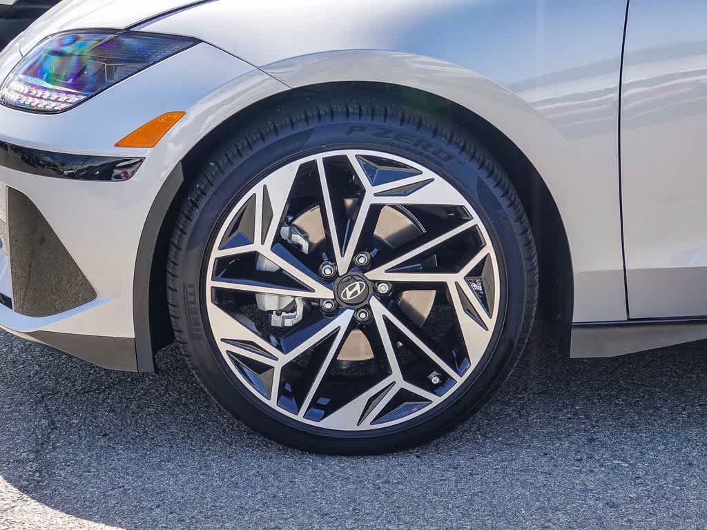 Thumbnail: 2024 Hyundai Ioniq 6 - 9