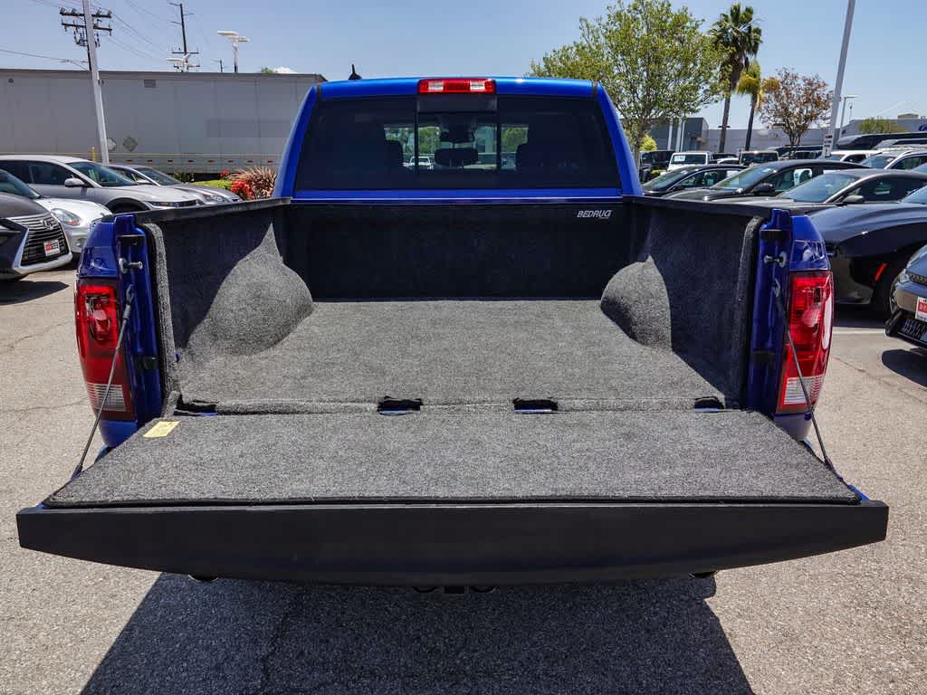Thumbnail: 2019 RAM 1500 Classic - 25