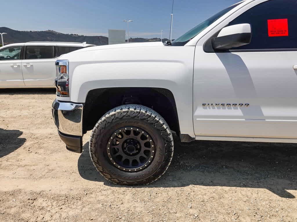 Thumbnail: 2017 Chevrolet Silverado 1500 - 19
