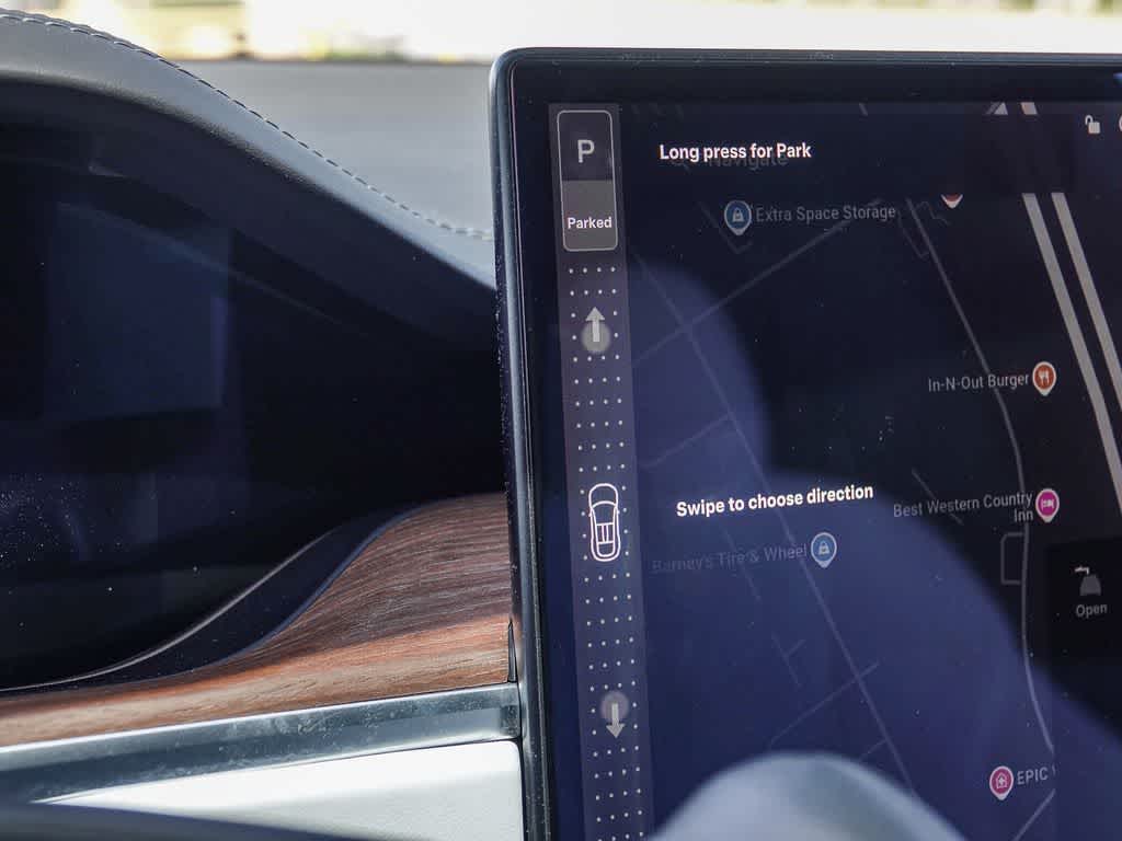 Thumbnail: 2022 Tesla Model X - 17