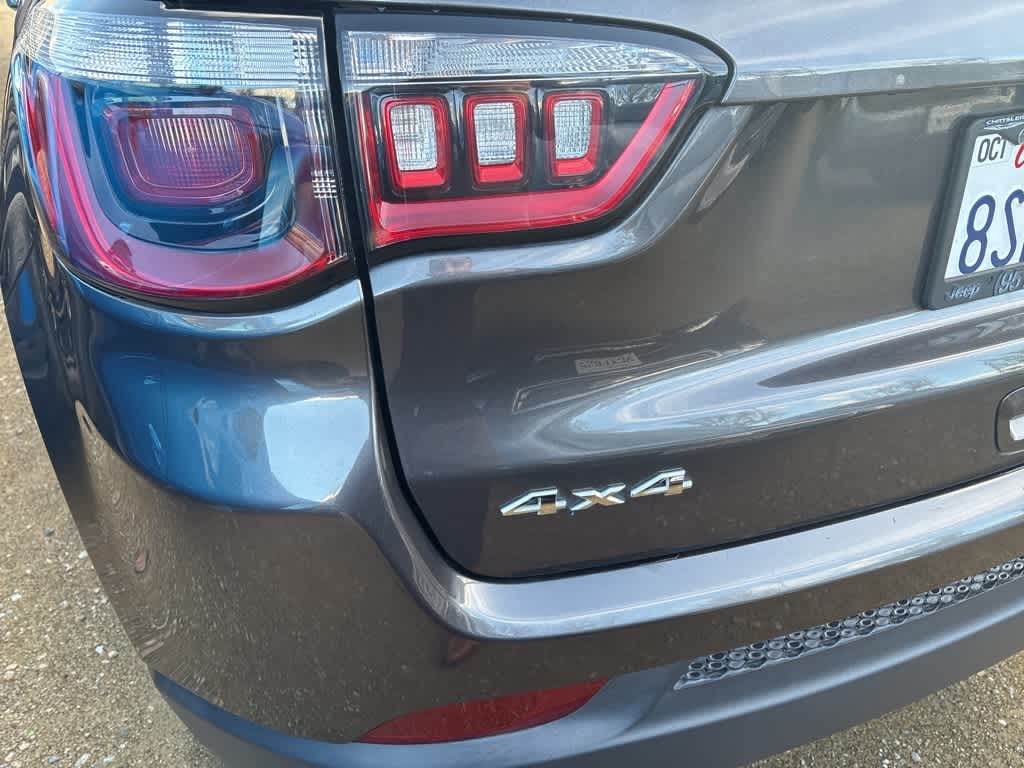 Thumbnail: 2020 Jeep Compass - 7