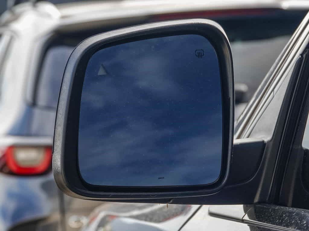 Thumbnail: 2020 Jeep Grand Cherokee - 19