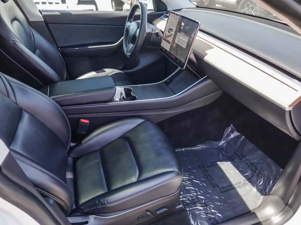 Thumbnail: 2020 Tesla Model Y - 14