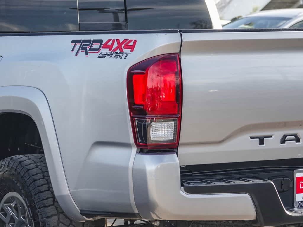 Thumbnail: 2019 Toyota Tacoma - 7
