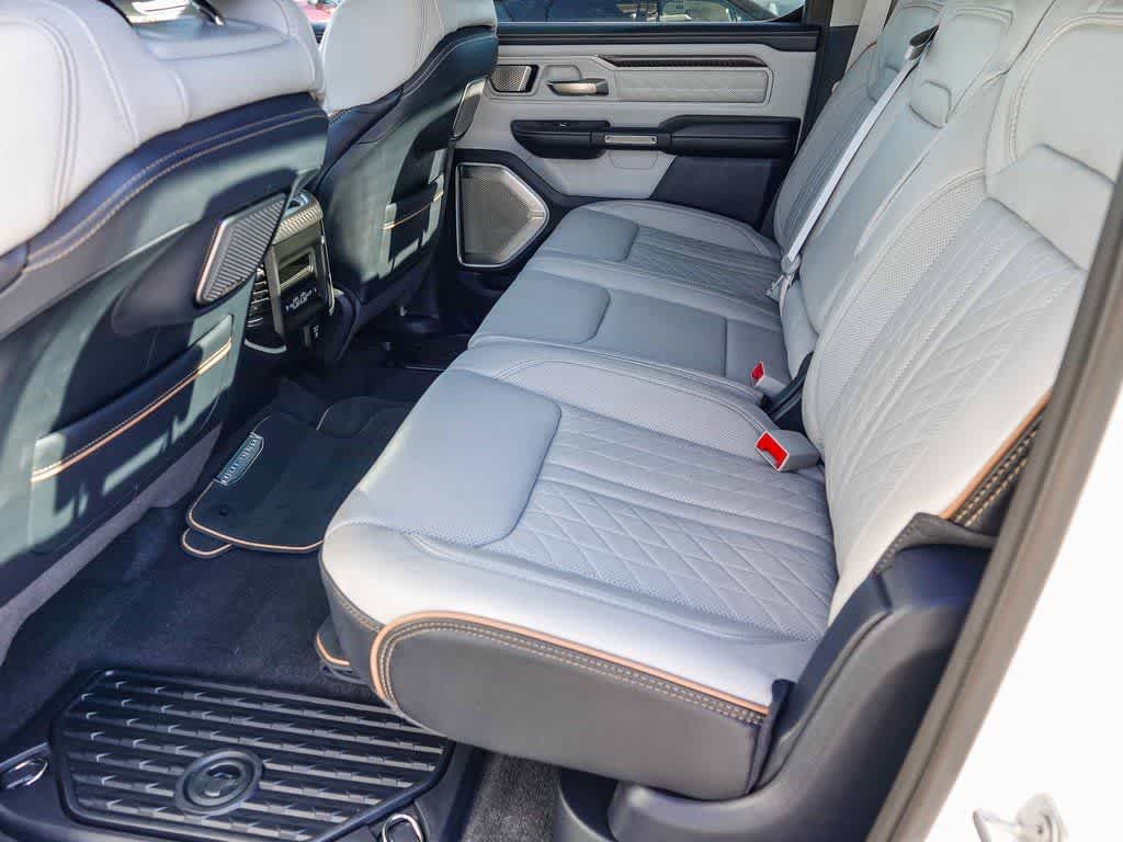 Thumbnail: 2025 RAM 1500 - 18