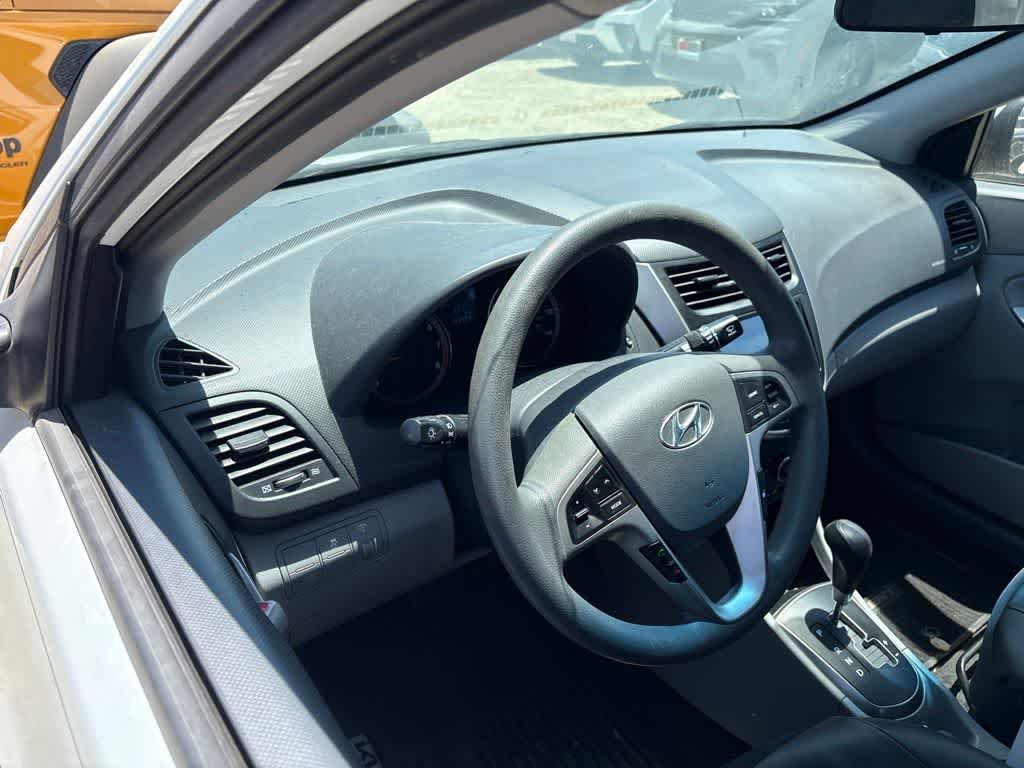 Thumbnail: 2017 Hyundai Accent - 6
