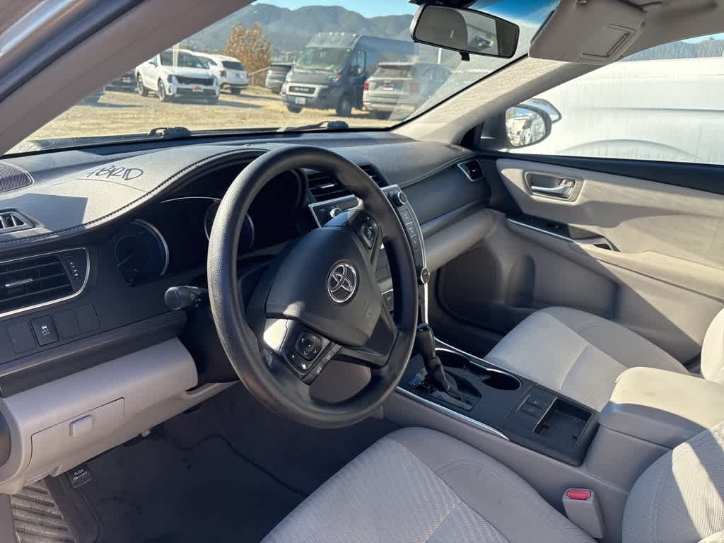 Thumbnail: 2017 Toyota Camry - 4