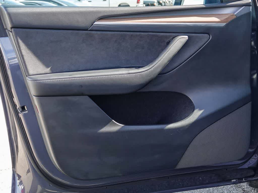 Thumbnail: 2022 Tesla Model Y - 18