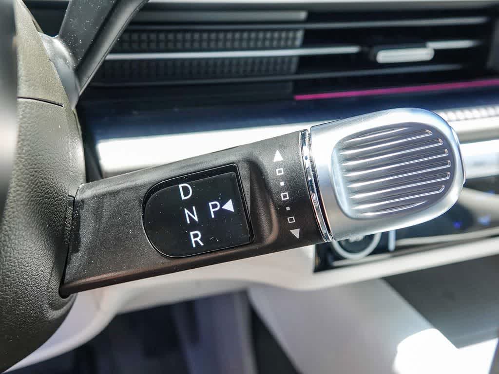 Thumbnail: 2023 Hyundai Ioniq 6 - 18