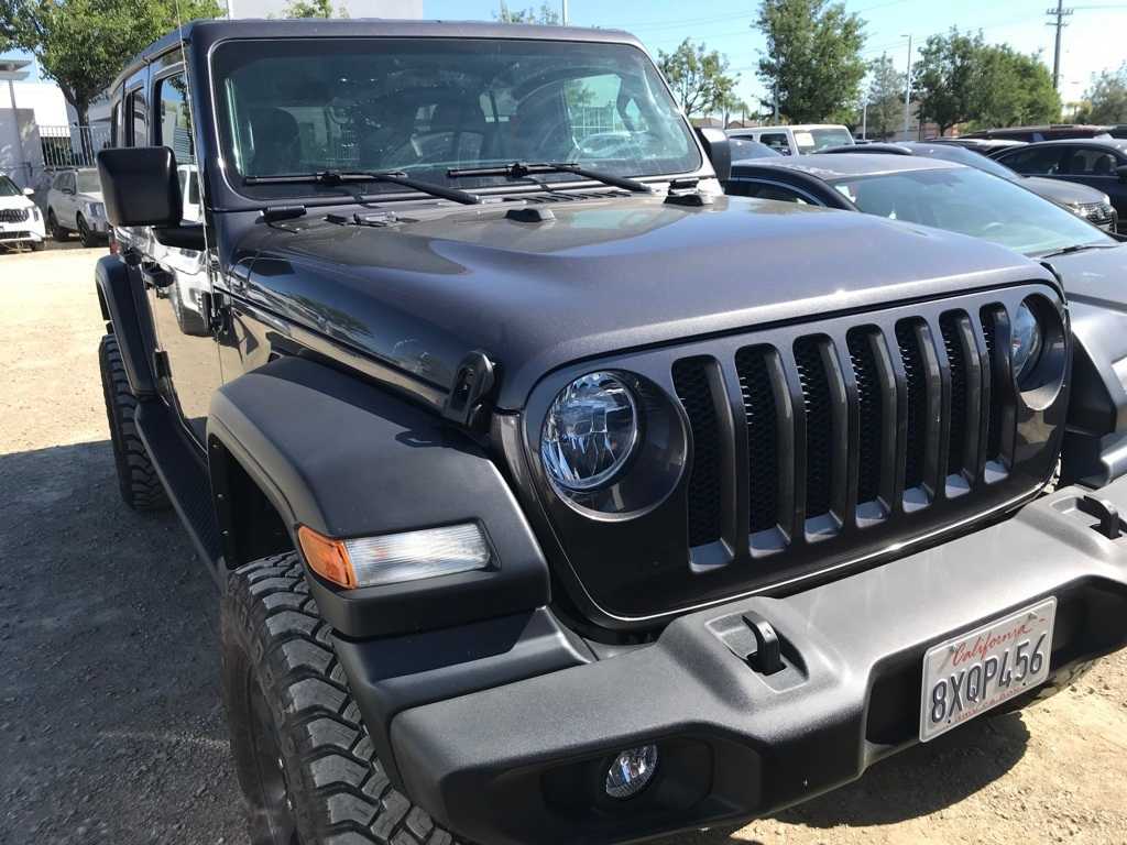 Thumbnail: 2021 Jeep Wrangler - 15