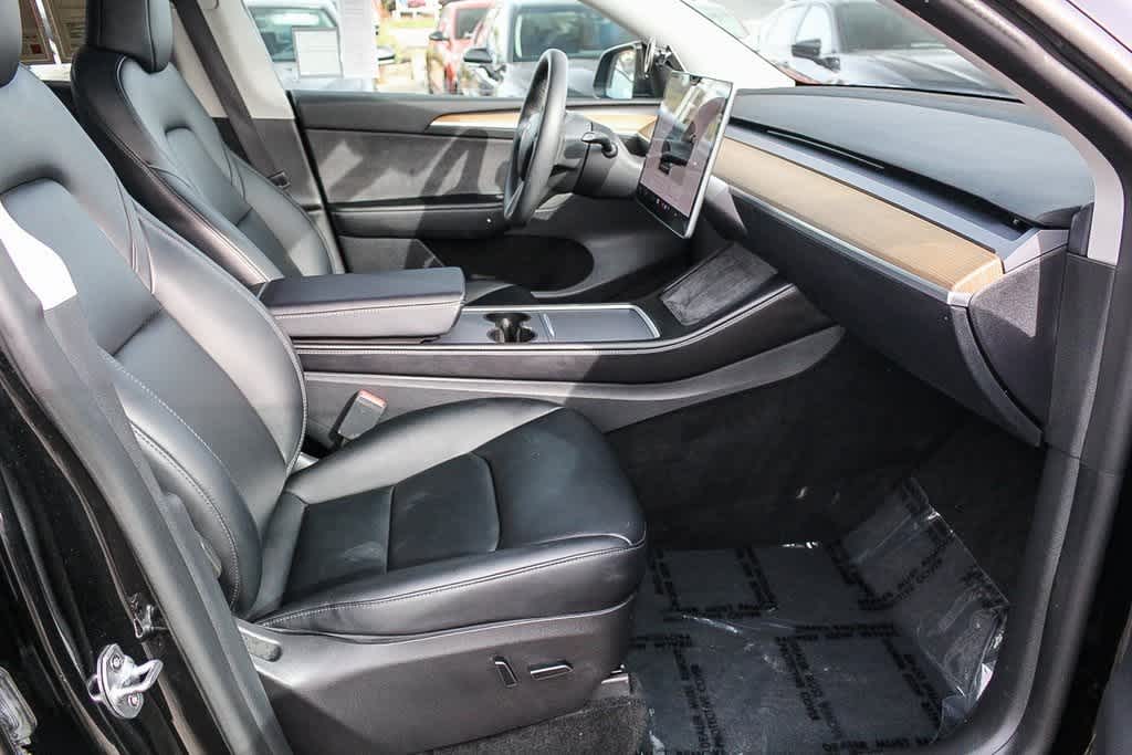 Thumbnail: 2023 Tesla Model Y - 17