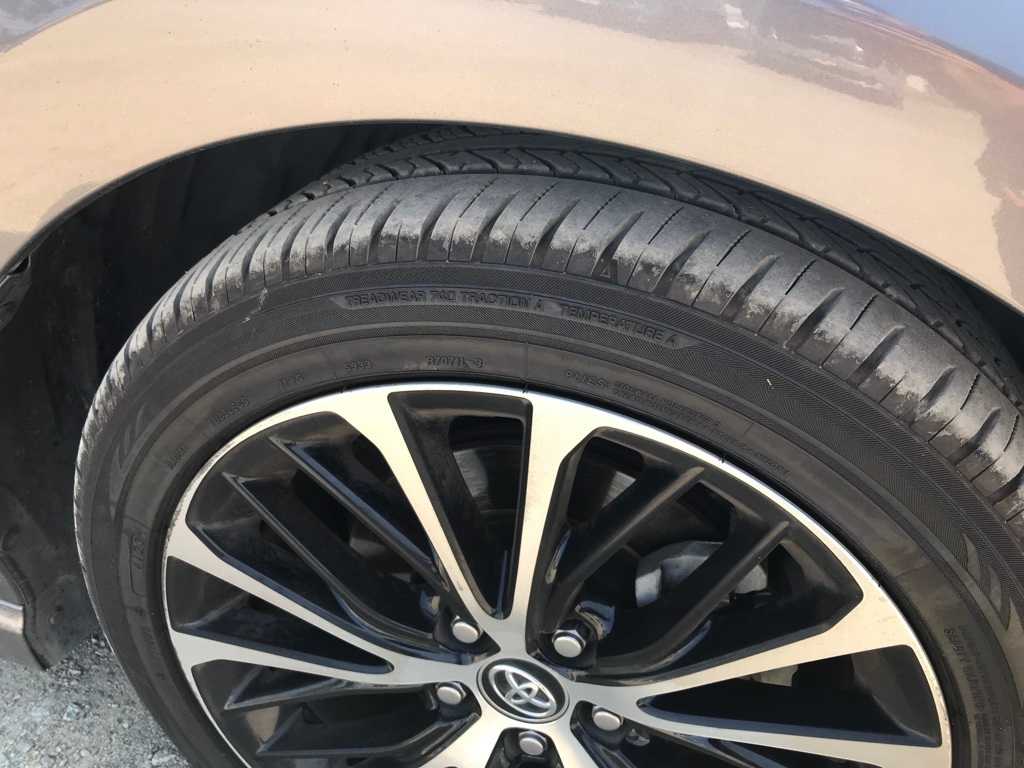 Thumbnail: 2018 Toyota Camry - 4