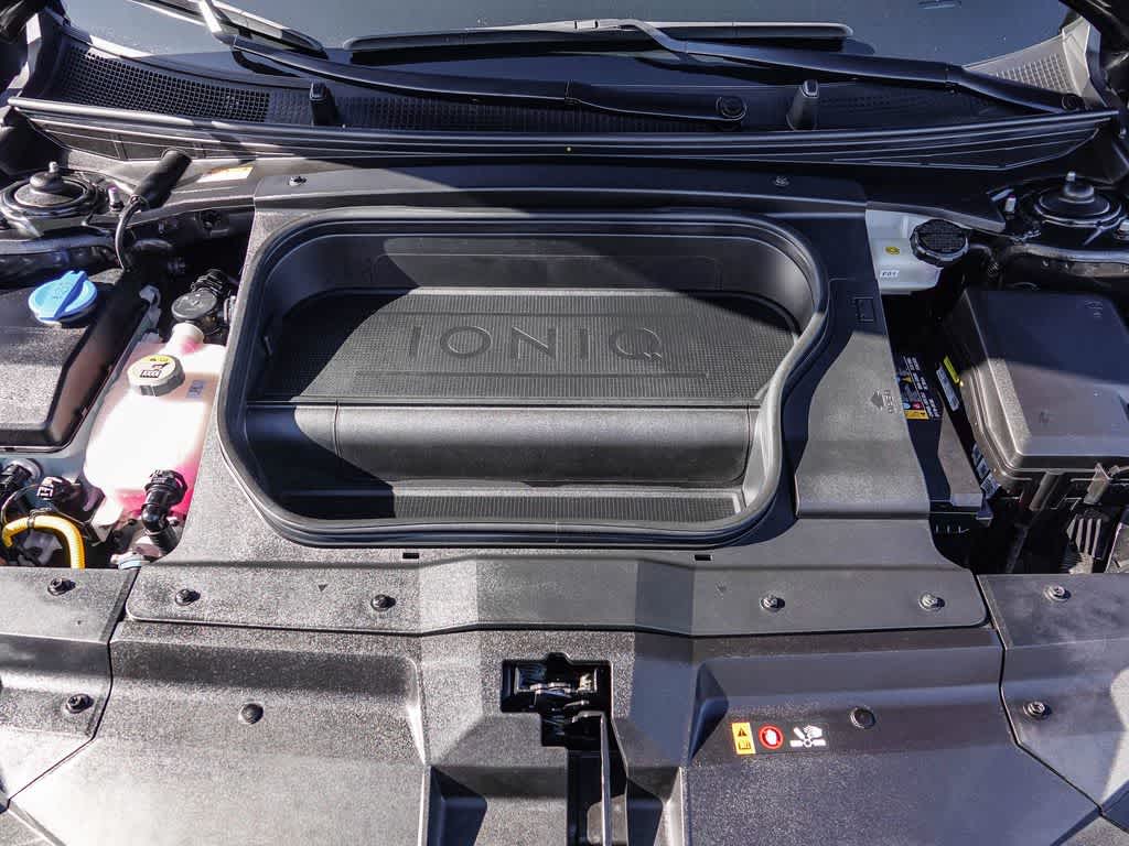 Thumbnail: 2023 Hyundai Ioniq 6 - 21