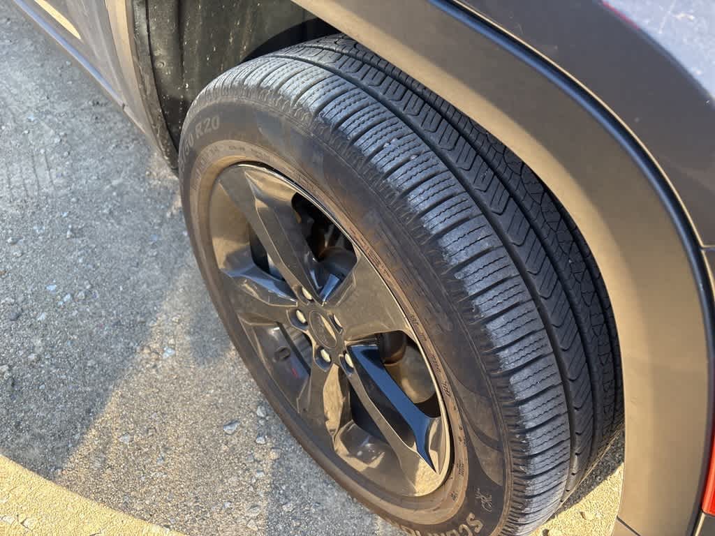 Thumbnail: 2022 Jeep Grand Cherokee - 3
