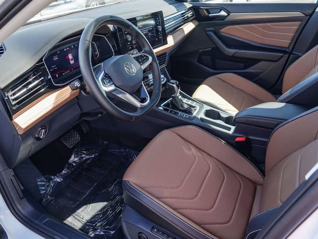 Thumbnail: 2025 Volkswagen Jetta - 16