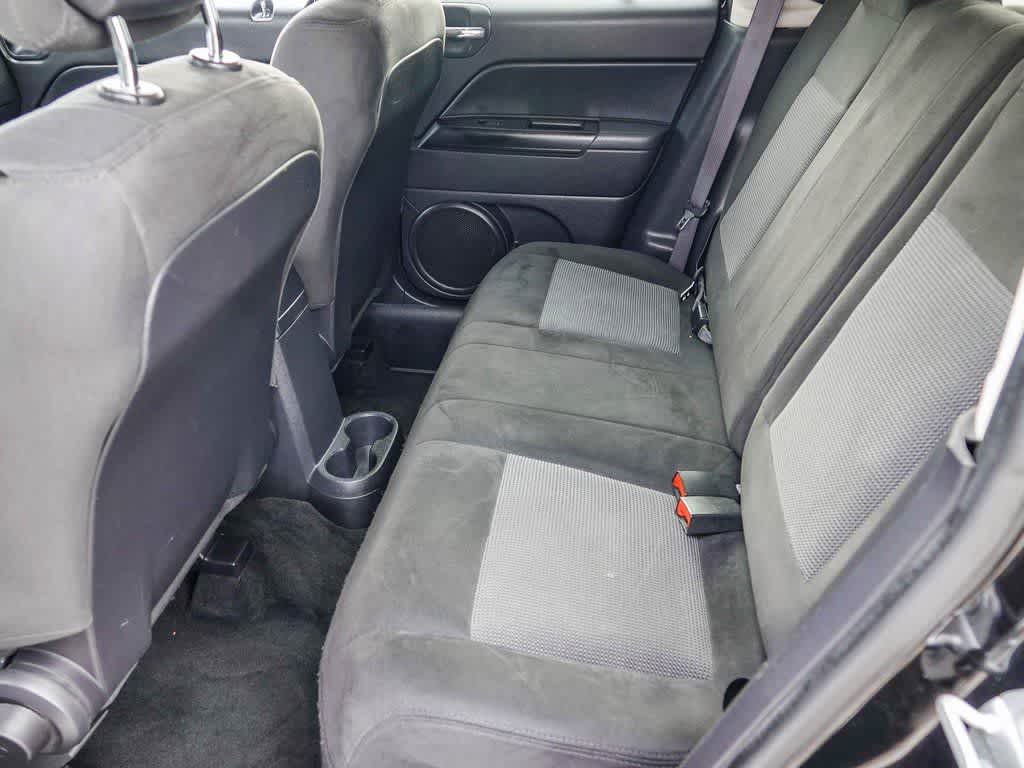 Thumbnail: 2016 Jeep Patriot - 17