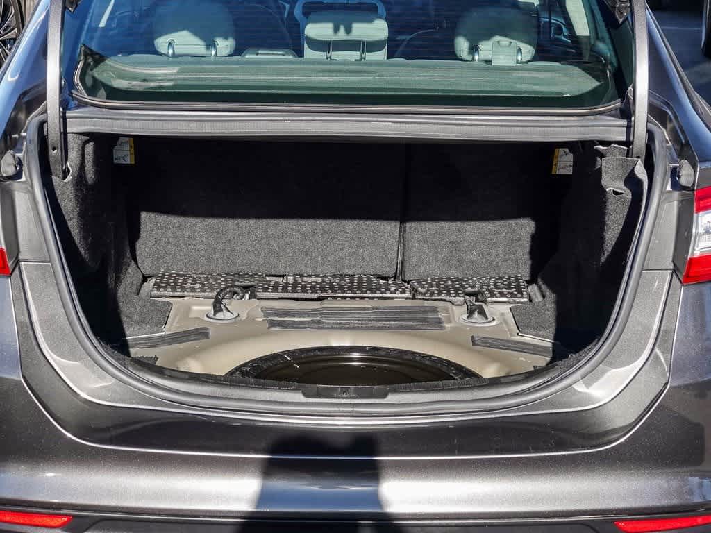 Thumbnail: 2016 Ford Fusion - 25